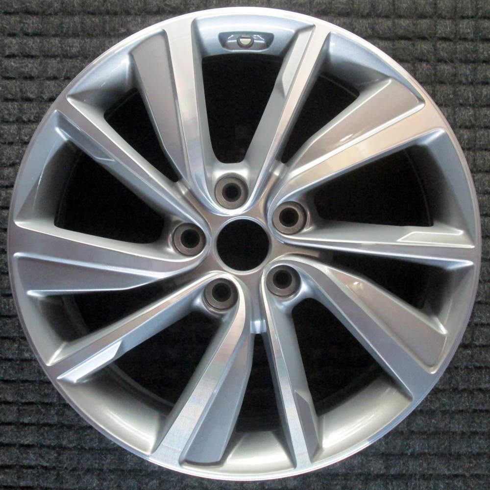 Hyundai Santa Fe 2019 17″ OEM Wheel Machined