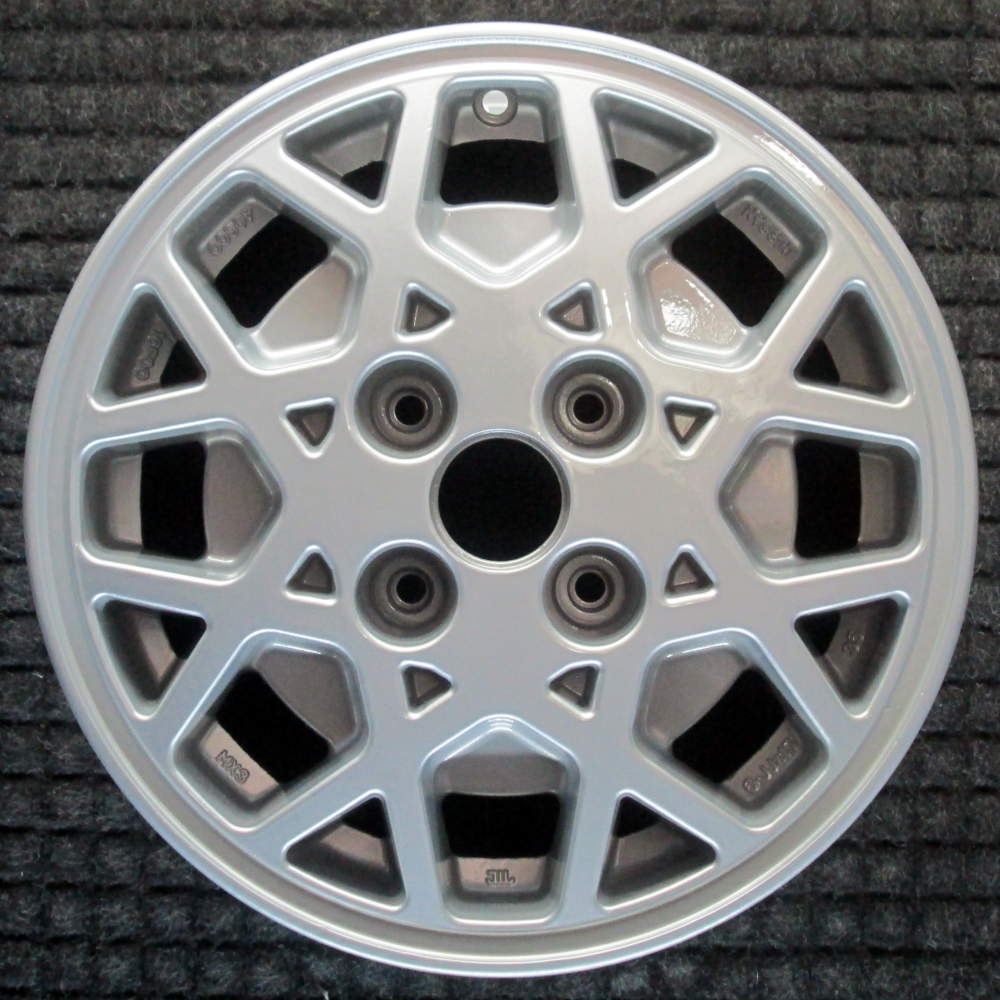 Nissan 200SX 1984-1985 15″ OEM Wheel All Silver
