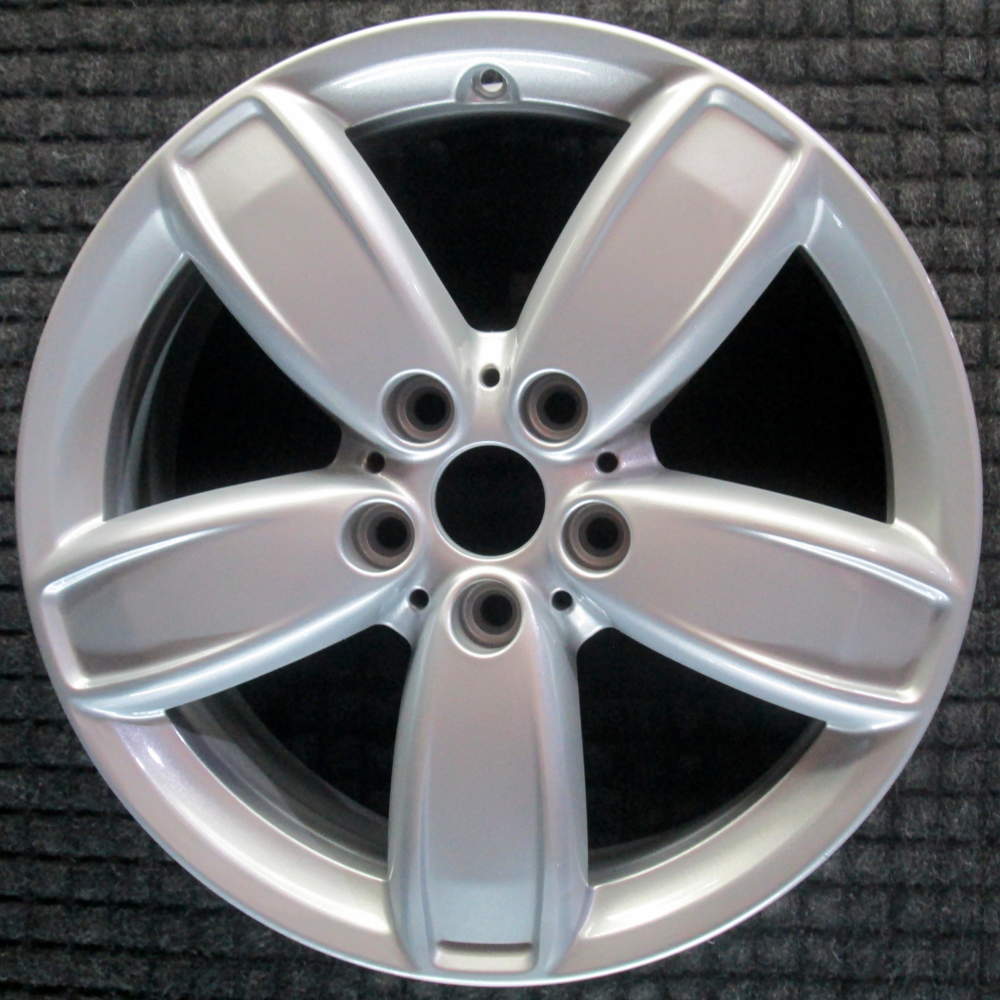 Mini Countryman 2018 17″ OEM Wheel