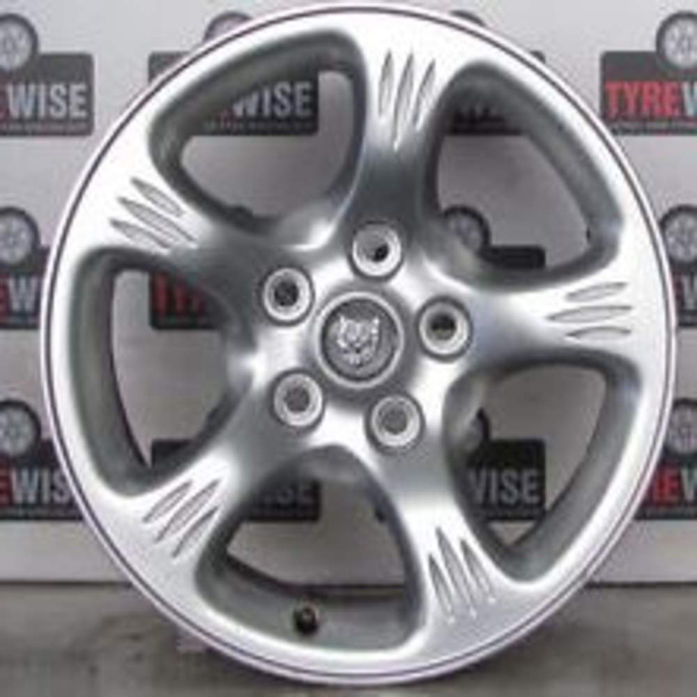 Jaguar XJ8 2000-2003 16″ OEM Wheel