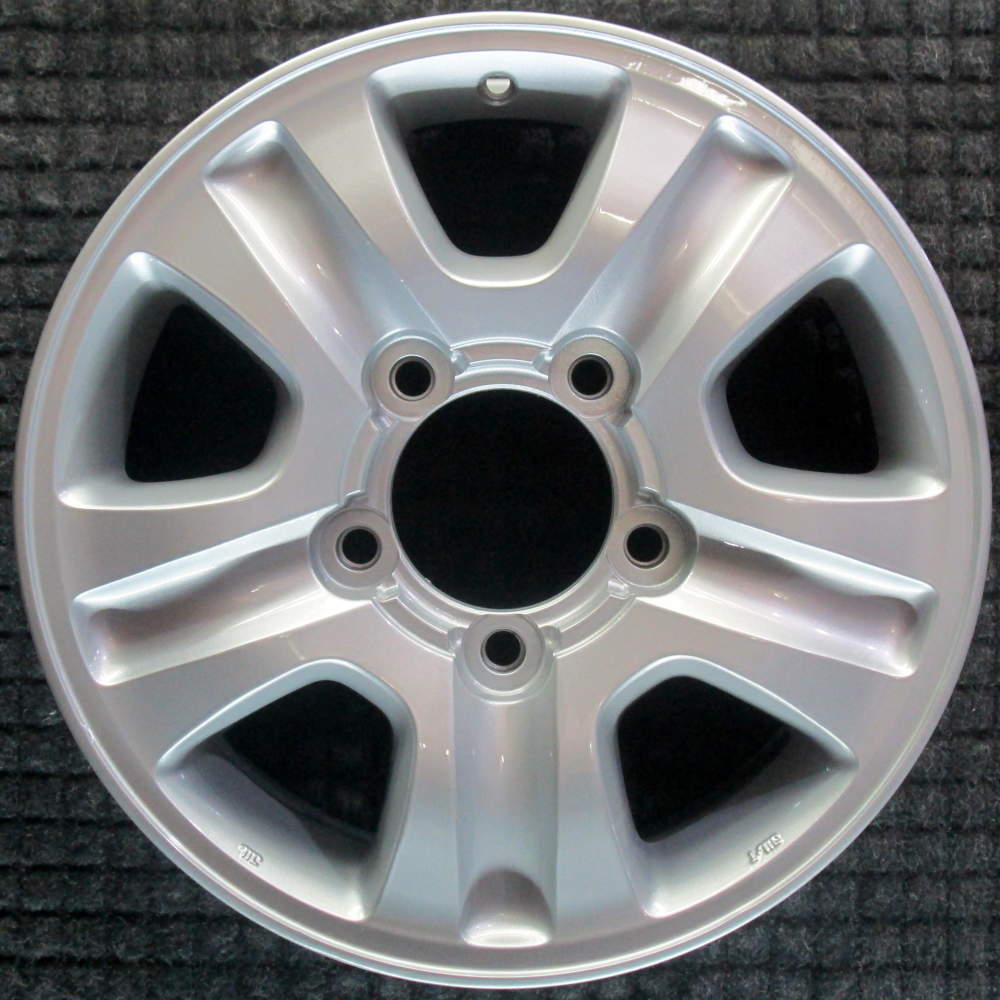 Toyota Land Cruiser 2003-2005 17″ OEM Wheel