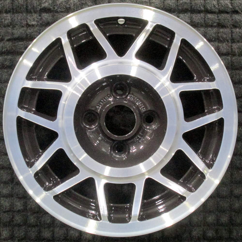Volkswagen Scirocco 1982-1988 14″ OEM Wheel Machined