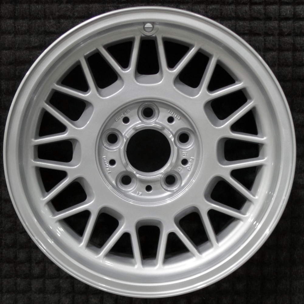 1991-1997 BMW 850i 16″ OEM Wheel Rim