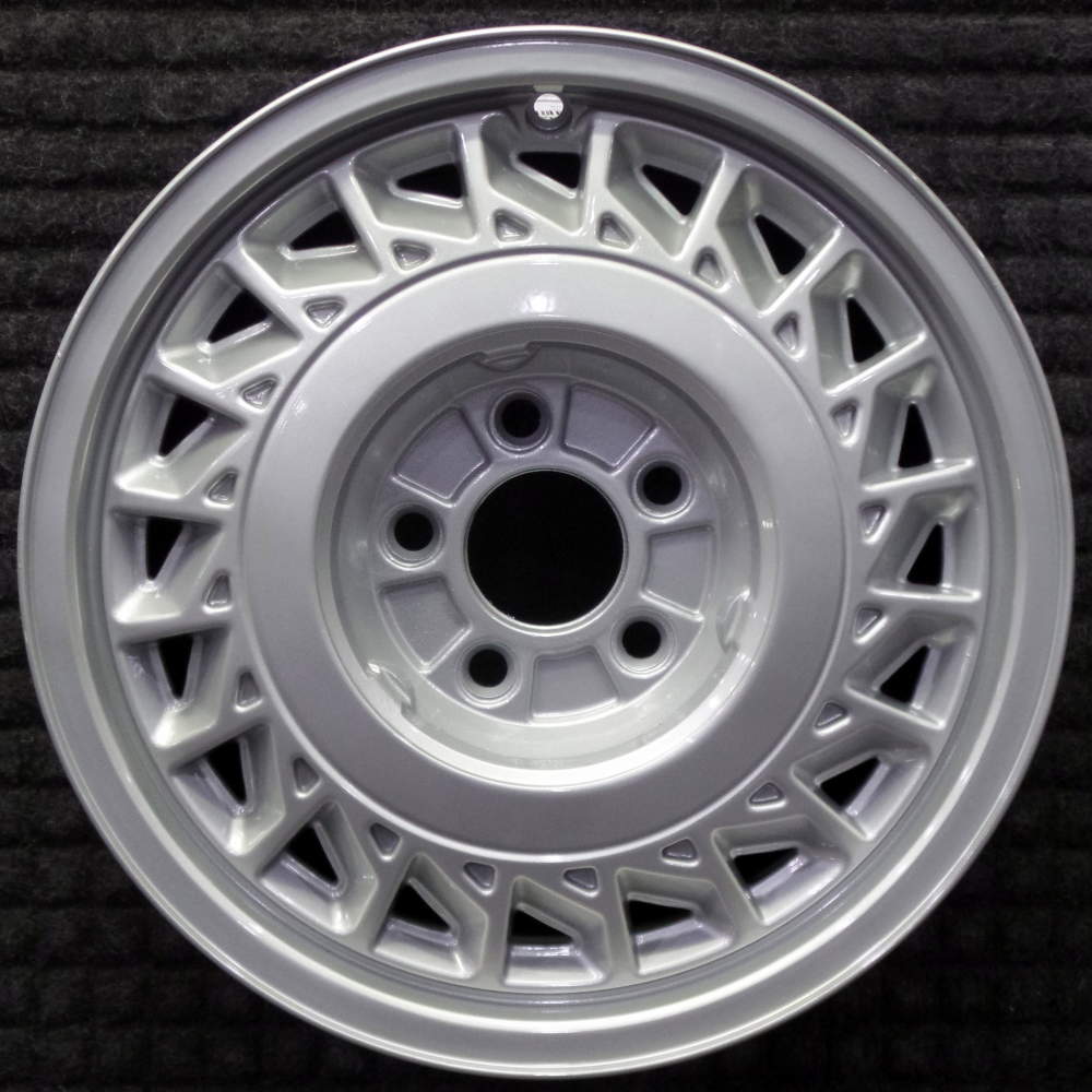 Lincoln Continental 1990-1997 15″ OEM Wheel