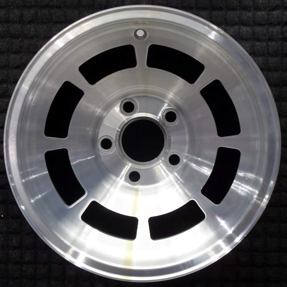 1972-1976 Chevrolet Corvette OEM Wheel Rim Polished w/ Silver Pockets