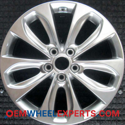 OEM Wheel Rim 29103S350 - 2010-2014 Hyundai 18x7.5 Interchange 70804 Hyper Silver