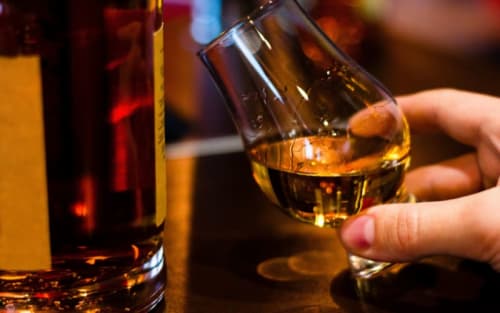 15 Excellent Irish Whiskeys Under $100