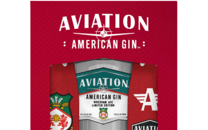 AVIATION AMERICAN GIN X WREXHAM A.F.C. LIMITED-EDITION BOTTLE WITH BOTTLE SCARF