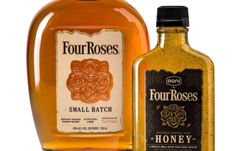 FOUR ROSES SMALL BATCH & HONEY KIT