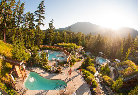 Scandinave Spa Whistler (photo: Tourism Whistler/Chad Chomlack)