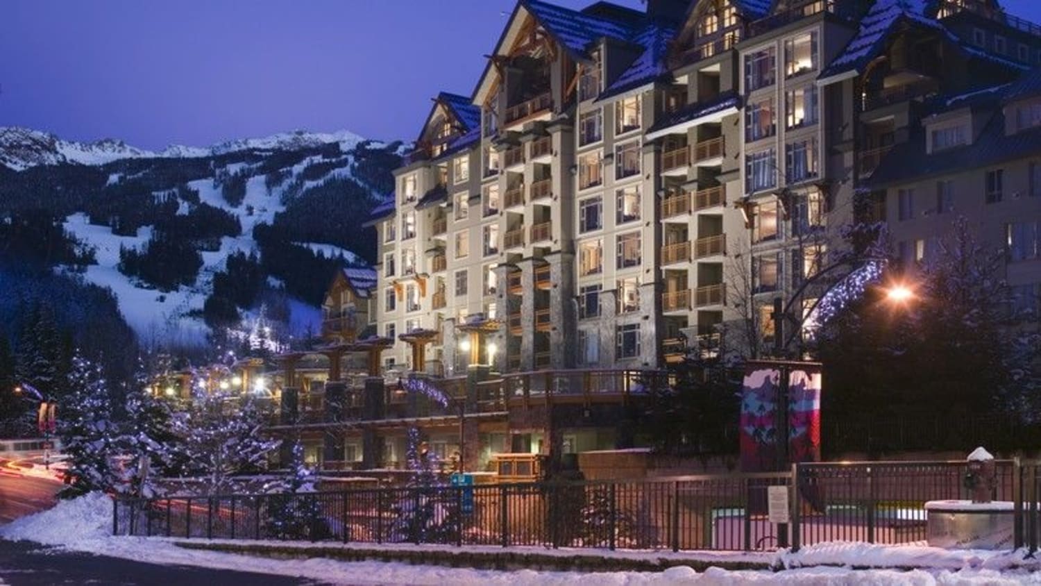 Whistler Bc Pan Pacific Whistler Village Centre Whistler Accommodations