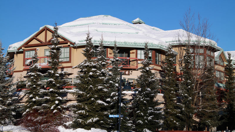 Market Pavilion Photo 2