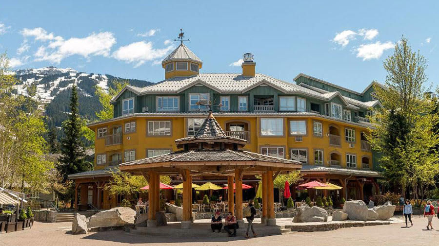 Town Plaza Suites Photo 1