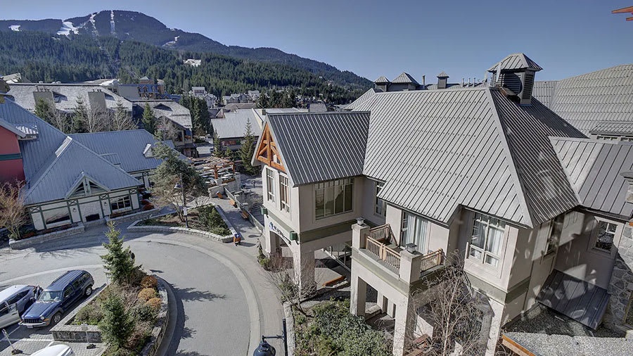 Whistler Peak Lodge Photo 9