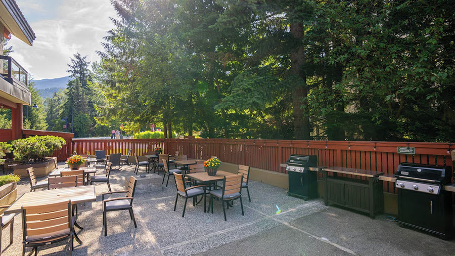 Whistler Village Inn and Suites Photo 10