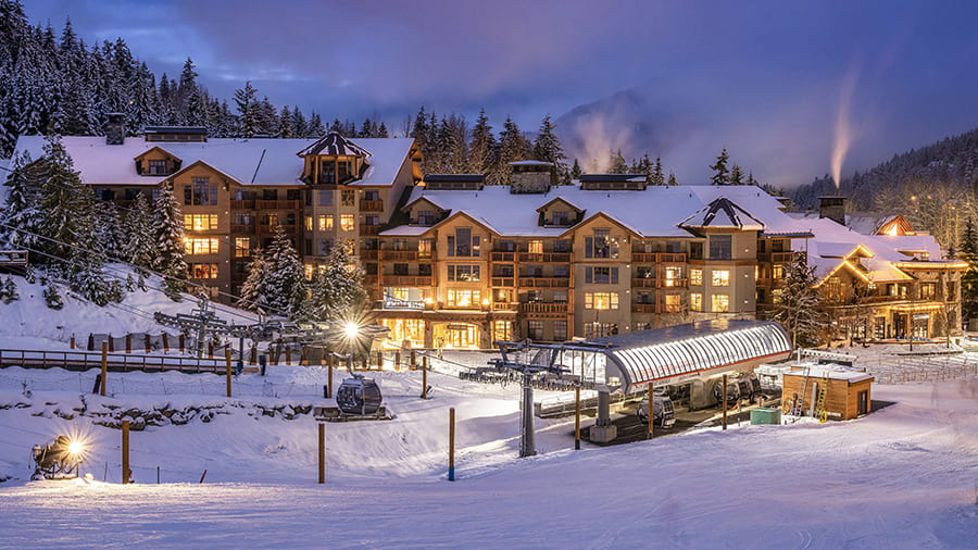 First Tracks Lodge Photo 1