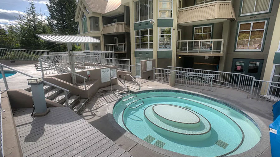Woodrun Lodge Photo 7