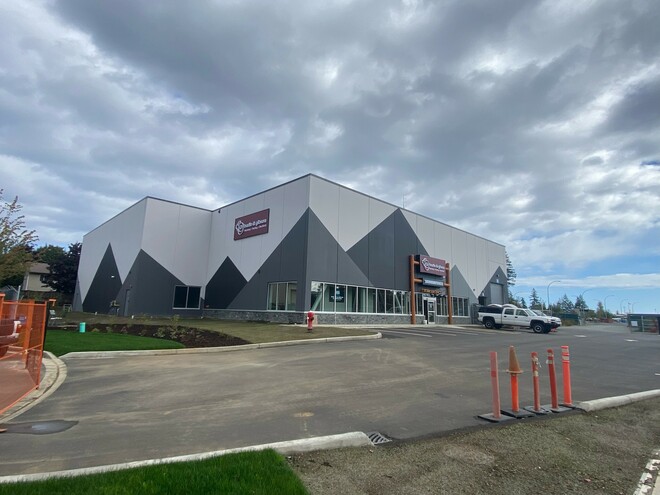 Exterior view of Bartle & Gibson’s new Courtenay branch location on Vancouver Island.