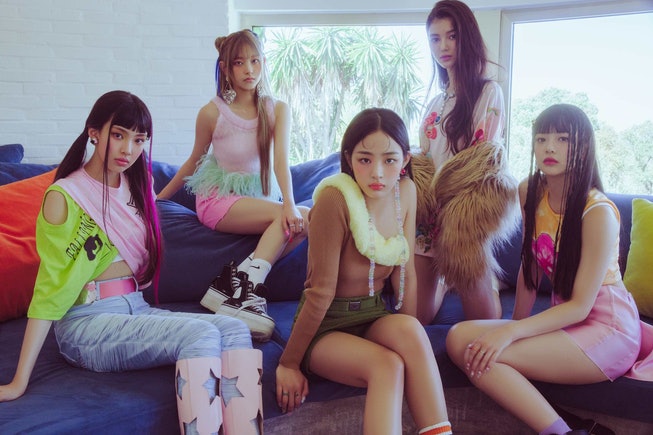 NewJeans Memecahkan Rekor Pre-Order Tertinggi Sebelum Debut