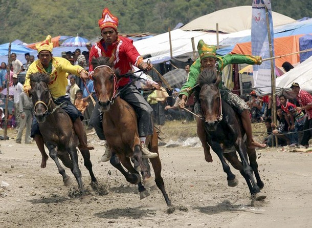 4 Cara Merayakan Hari Kemerdekaan Indonesia di Beberapa Daerah