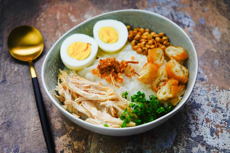 8 Menu Sarapan yang Sering Dikonsumsi Orang Indonesia