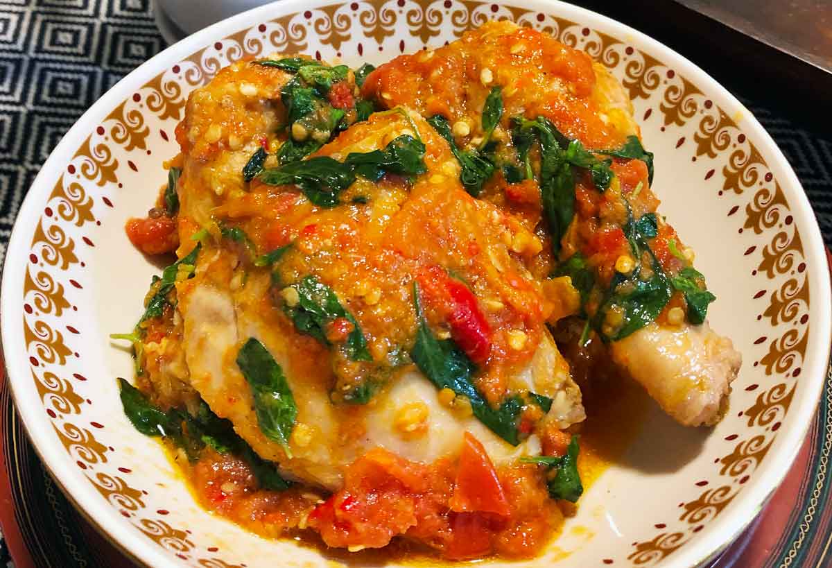Mengenal 7 Makanan Khas Manado
