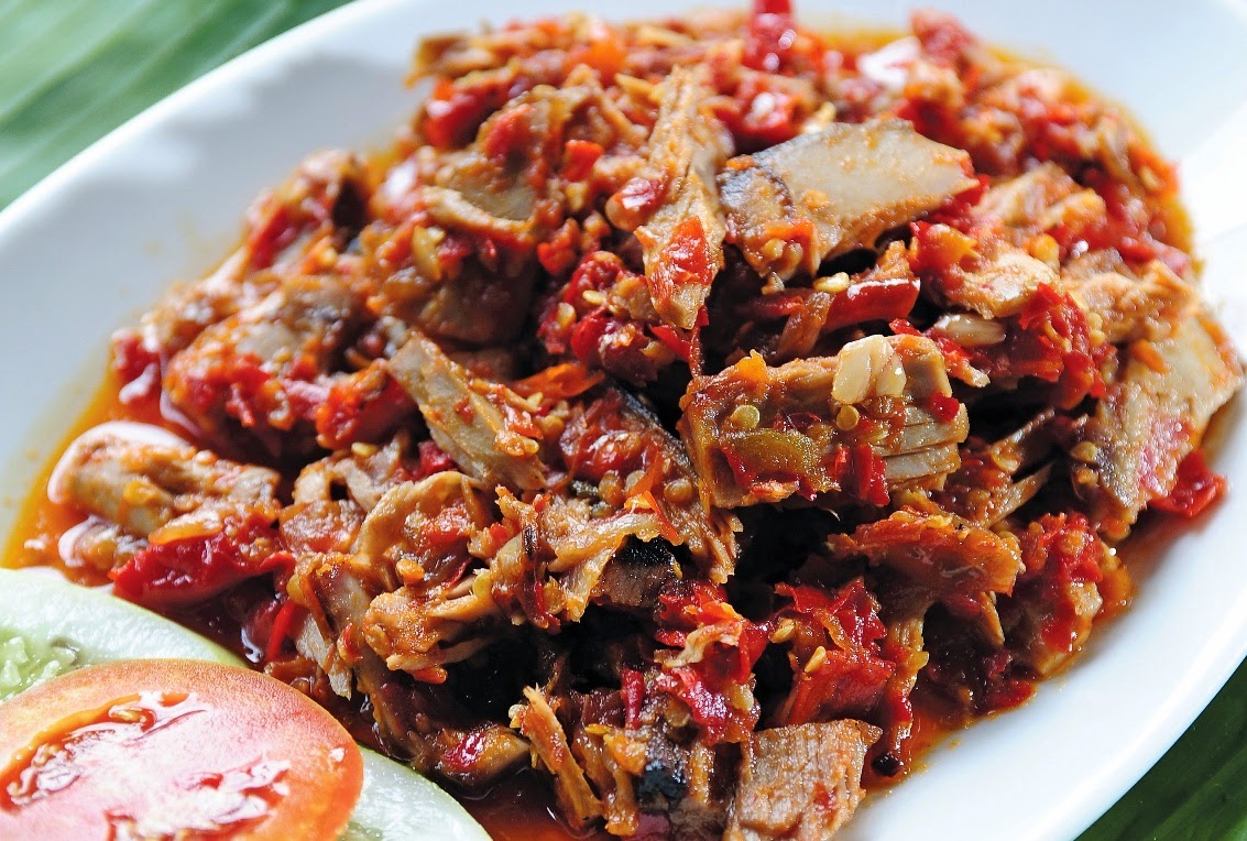 Mengenal 7 Makanan Khas Manado