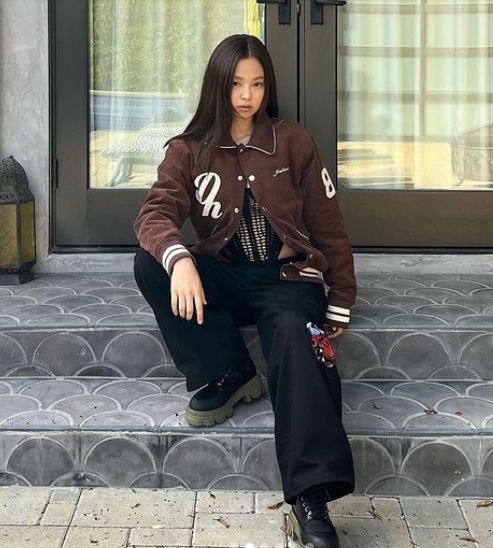 7 Inspirasi OOTD Musim Gugur Ala Idol K-Pop