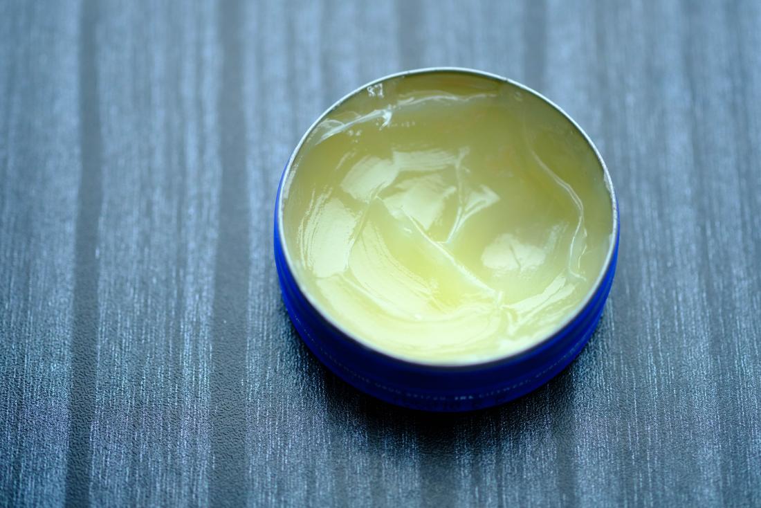 7 Tips Pakai Parfum Agar Wanginya Tahan Lama