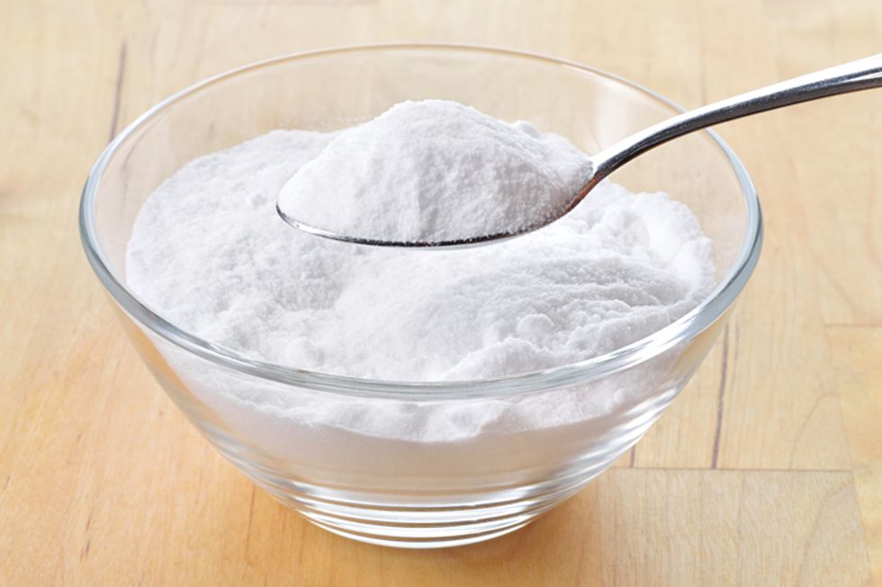 Memutihkan Gigi dengan Baking Soda Amankah Untuk Kesehatan?