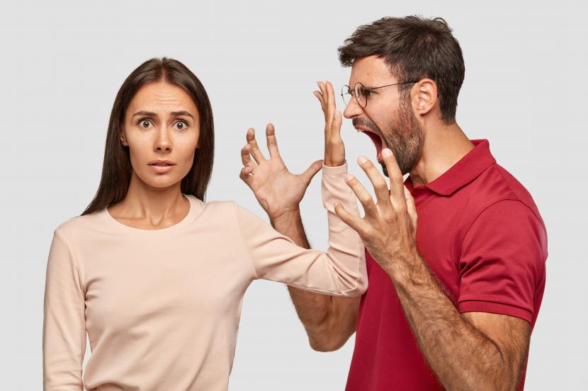 5 Alasan Mengapa Pria Diam Saat Marah?