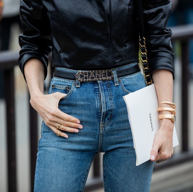 15 Fashion Item Klasik yang Tak Lekang Oleh Waktu