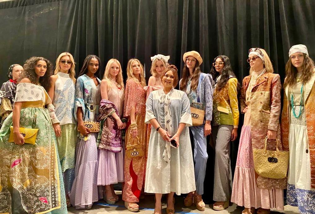 Coreta Louise Gaungkan Batik Indonesia di New York Fashion Week 2023