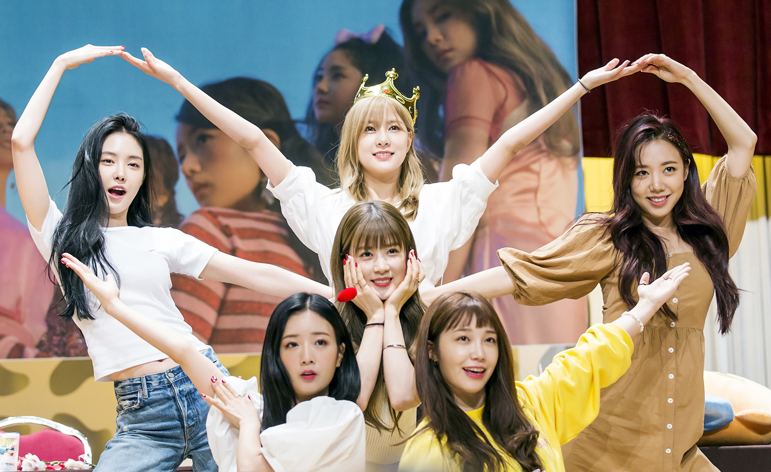 Chorong Apink Tunda Fan Meeting Bangkok Karena Kecelakaan Mobil