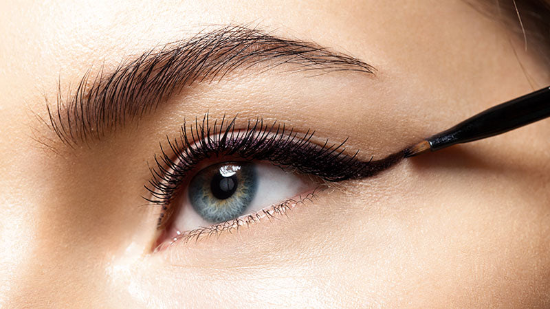 12 Inspirasi Makeup Saat Liburan Ke Pantai