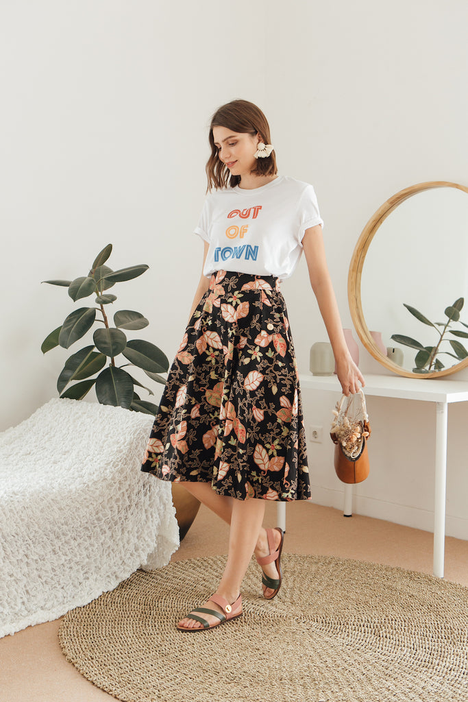 8 Inspirasi Padu Padan Baju Batik Agar Tidak Membosankan