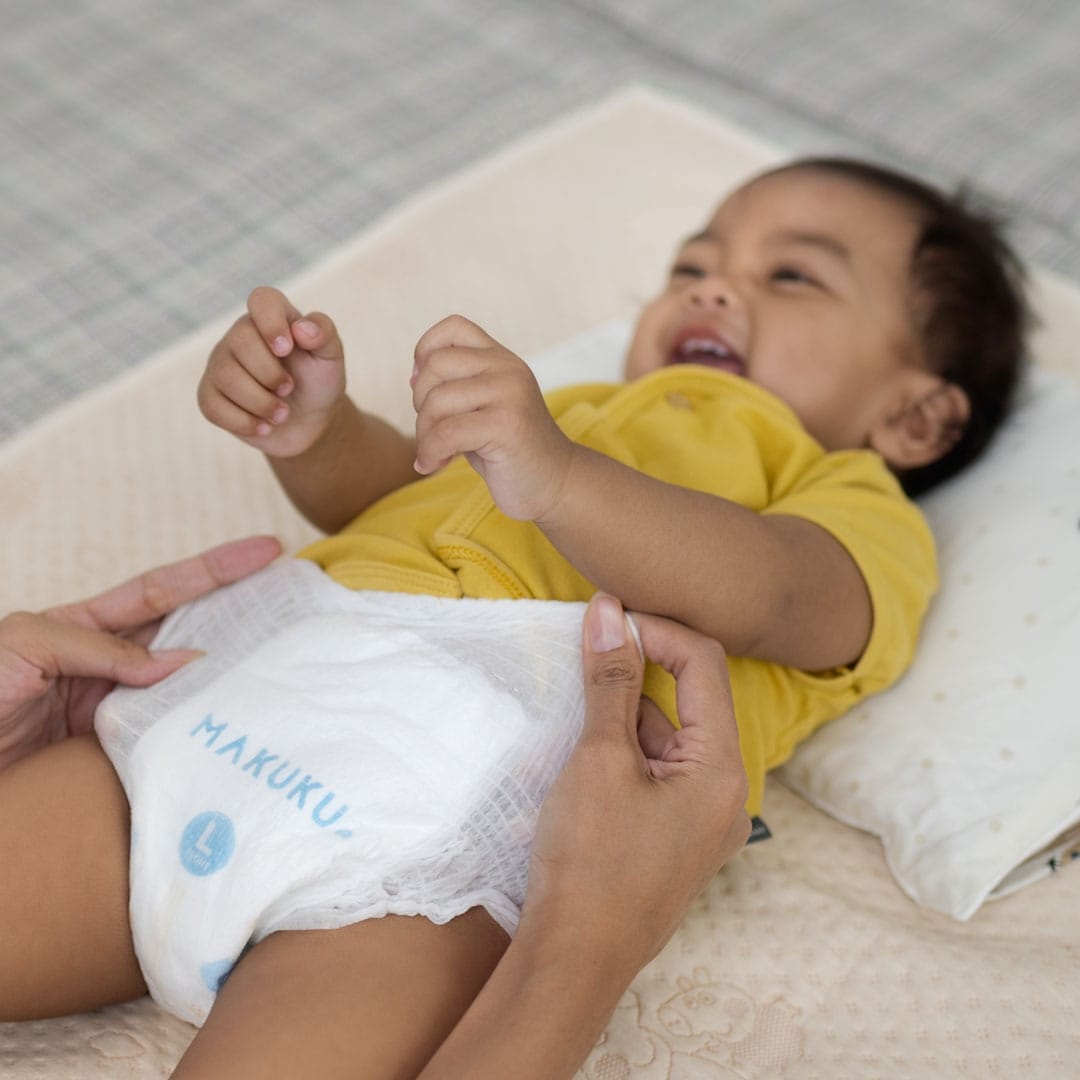 6 Cara Melindungi Kulit Sensitif Si Kecil