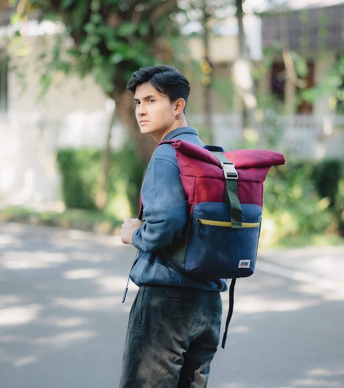 5 Tips Padu Padan Outfit Simpel Namun Tetap Menawan