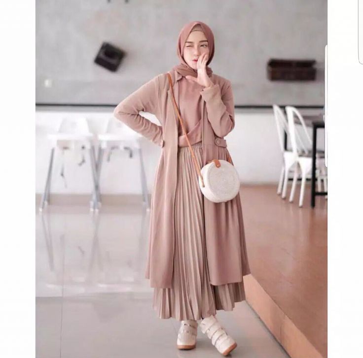 4 Inspirasi Padu Padan Rok Maxi dengan Outer