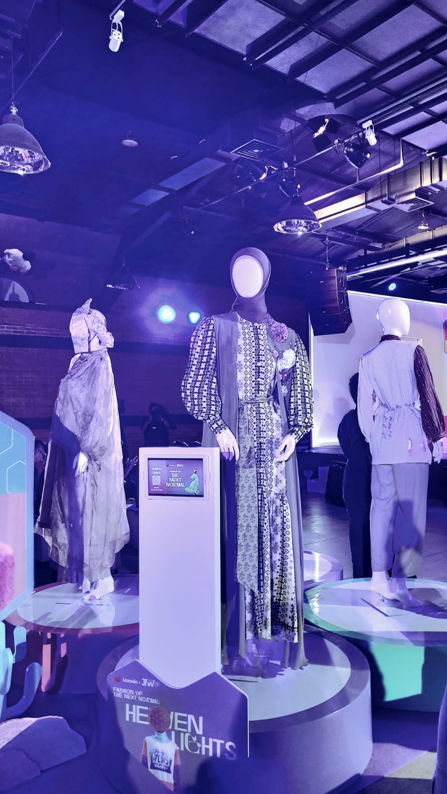 JFW 2023: Desainer Indonesia Hadir Dengan Konsep “Fashion of The Next Normal”