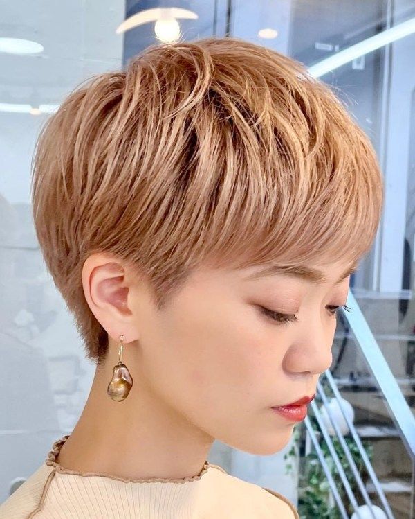 5 Inspirasi Makeup Sesuai Gaya Rambut