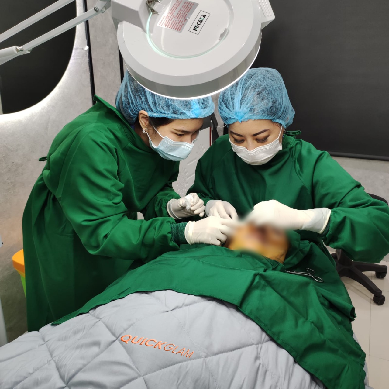 Treatment Tanam Benang Bikin Wajah Kencang Tanpa Operasi