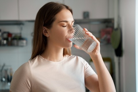 5 Rutinitas Perawatan Wajah Pagi Hari Agar Kulit Wajah Terjaga