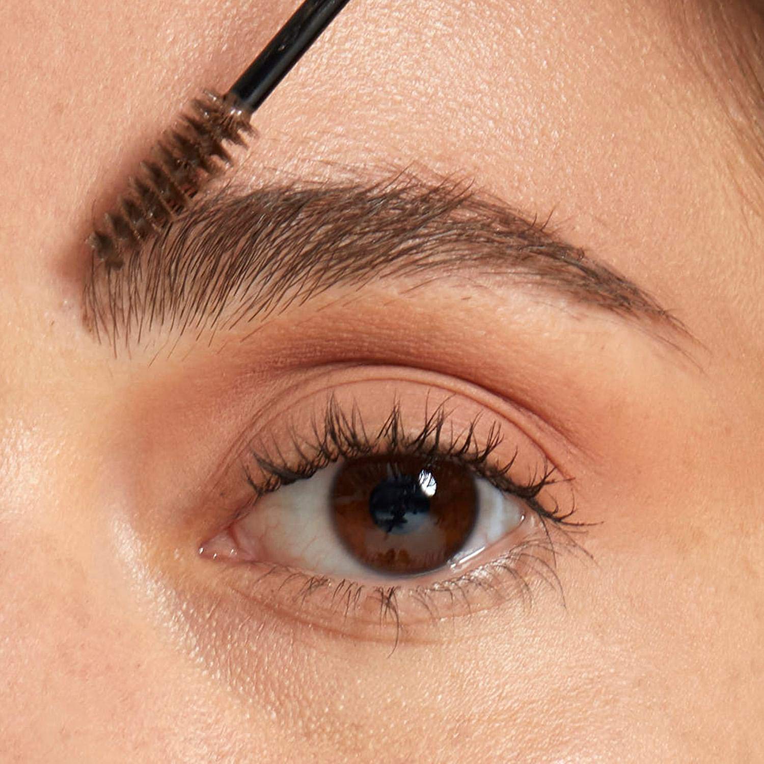 Ini Alat Makeup yang Wajib Dibawa Kemana-mana