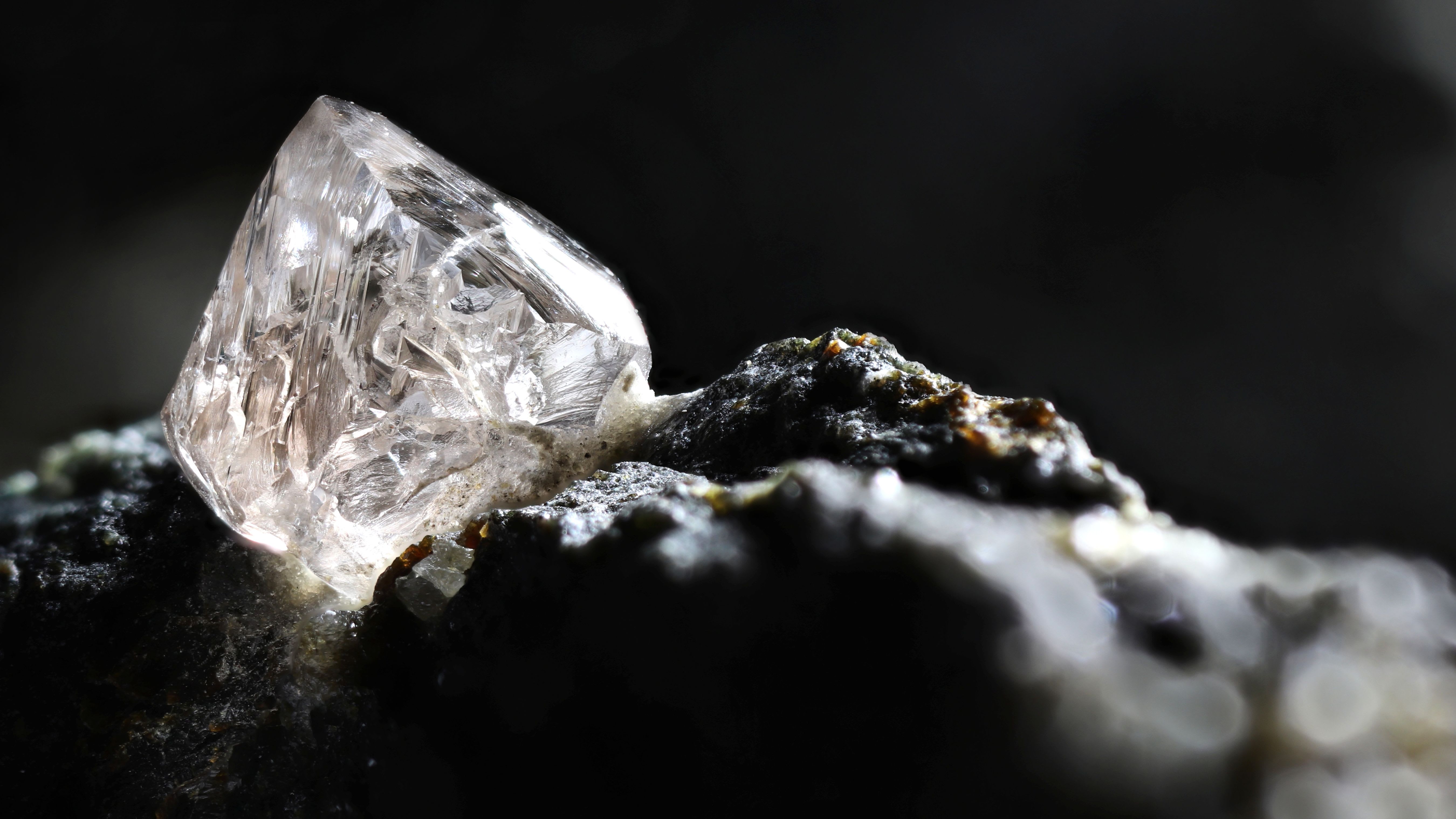Essential Steps to Buy a Loose Diamond