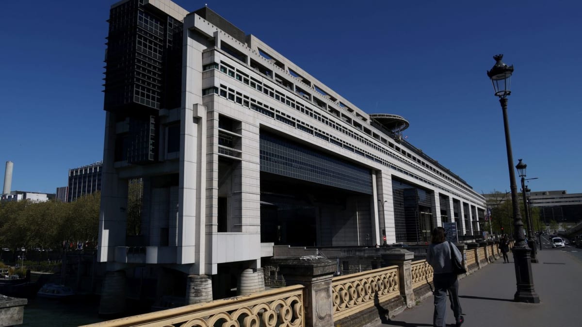 Dette : la France va emprunter un record de 340 milliards d'euros en 2027