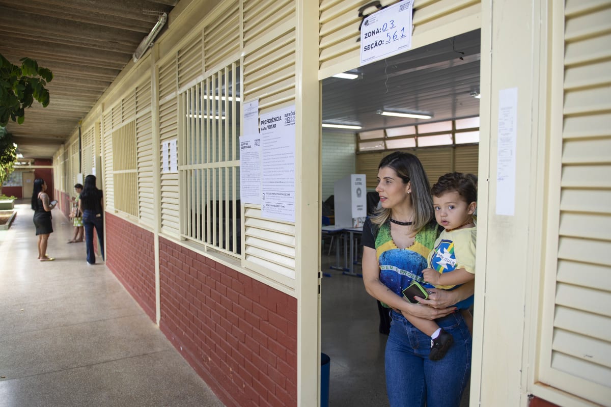 Présidentielle au Brésil : l'affrontement décisif entre Jair Bolsonaro et Lula