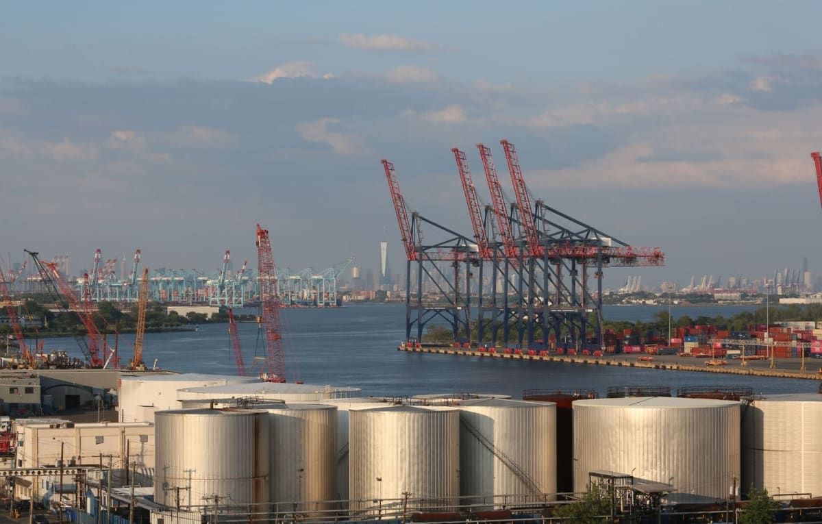 Tensions énergétiques : l'Agence internationale de l'énergie puise massivement dans ses réserves