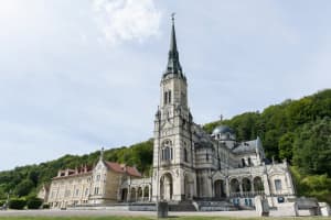 Patrimoine : Henri d’Anselme achève un périple de six mois à travers la France