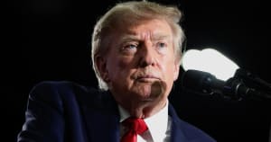 Donald Trump menace de taxer les importations canadiennes à 50 %
